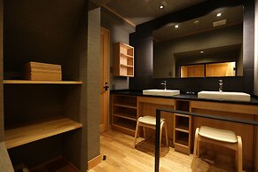 Temple Hotel Takayama Zenkoji