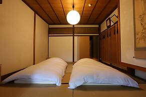 Temple Hotel Takayama Zenkoji