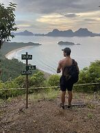 Happiness Hostel El Nido