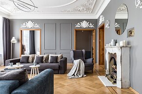 Hermitage Apartment 180m2