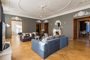 Hermitage Apartment 180m2