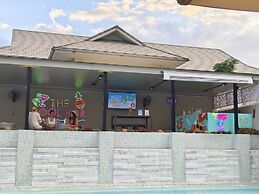 Patong Bay Residence