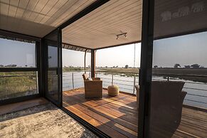 Namushasha River Villa