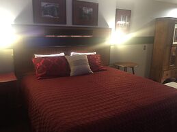 Sumas Mountain Lodge