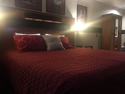 Sumas Mountain Lodge