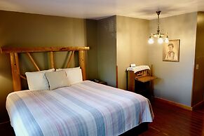 Sumas Mountain Lodge