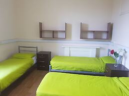 Bowden Court - Hostel