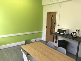 Bowden Court - Hostel
