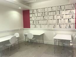 Bowden Court - Hostel