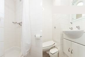 Friendship House - Hostel