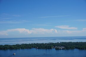 Aaira Suites at 1 York St