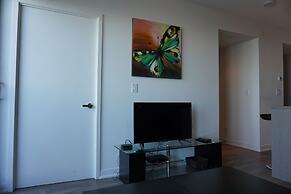 Aaira Suites at 1 York St