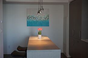 Aaira Suites at 1 York St