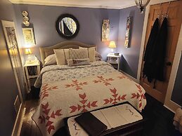 Applesauce Inn B&B