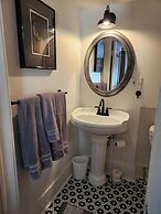 Applesauce Inn B&B