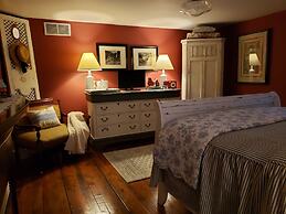 Applesauce Inn B&B
