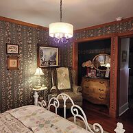 Applesauce Inn B&B