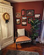 Applesauce Inn B&B
