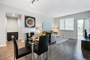 Bluebird Suites near Facebook HQ