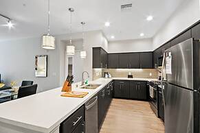 Bluebird Suites near Facebook HQ