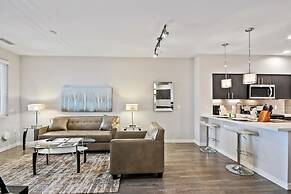 Bluebird Suites near Facebook HQ