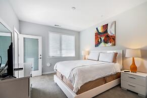 Bluebird Suites near Facebook HQ