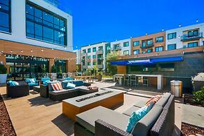 Bluebird Suites near Facebook HQ