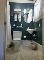 Abbey House Inn
