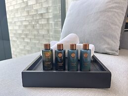 Cross Pattaya Oceanphere