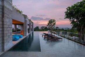 Cross Pattaya Oceanphere