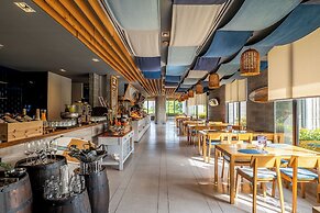 Cross Pattaya Oceanphere