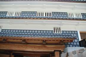 TOWN HOTEL Forty One