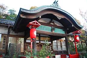 TOWN HOTEL Forty One