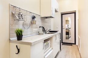 City of Rivers on English Embankment