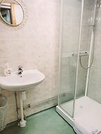 Nymans Bed & Breakfast