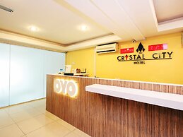 Super OYO 443 Crystal City Hotel