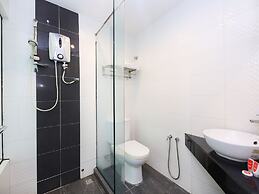 OYO 442 Marvelton Hotel