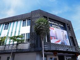 OYO 442 Marvelton Hotel