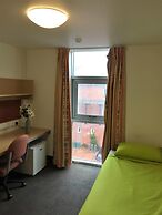 Davies Court - Hostel