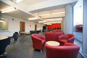 Davies Court - Hostel