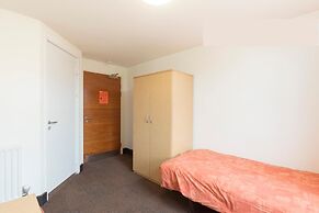 Davies Court - Hostel