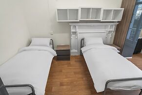 Holland House - Hostel