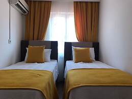 Infinity Denlis Villa