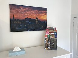 Chessels Court Apartment