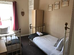 Crags View Apartment