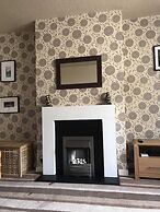 Crags View Apartment