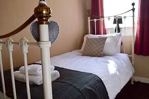 Crags View Apartment