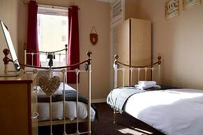 Crags View Apartment