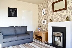 Crags View Apartment