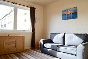 Crags View Apartment